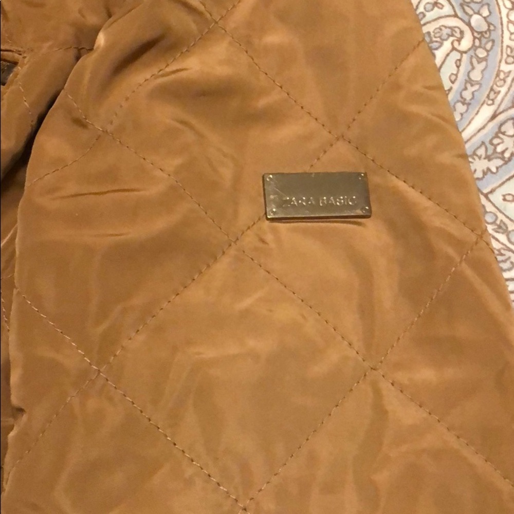 Jackets - Picture 3 of 4